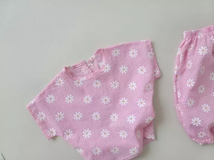 Moran - Korean Children Fashion - #discoveringself - Gojengi Daisy Top Bottom Set