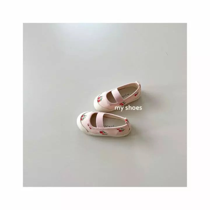 My Socks - Korean Children Fashion - #littlefashionista - Strawberry Sneakers - 2