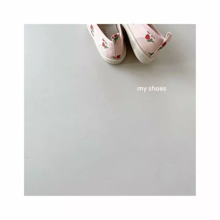 My Socks - Korean Children Fashion - #prettylittlegirls - Strawberry Sneakers - 5