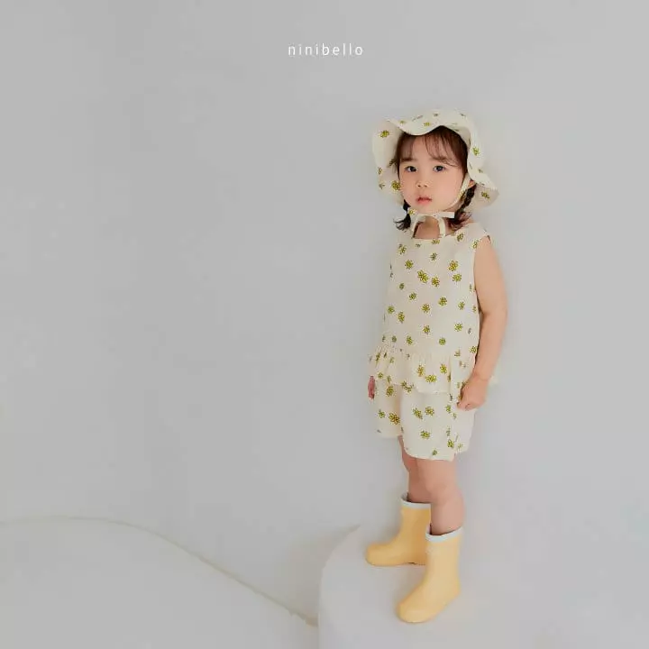 Ninibello - Korean Children Fashion - #kidsstore - Bera Frill Top Bottom Set