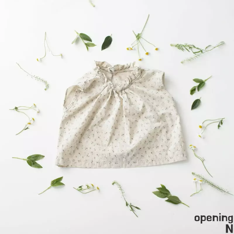 Opening & - Korean Children Fashion - #childofig - Chou Frill Blouse - 2