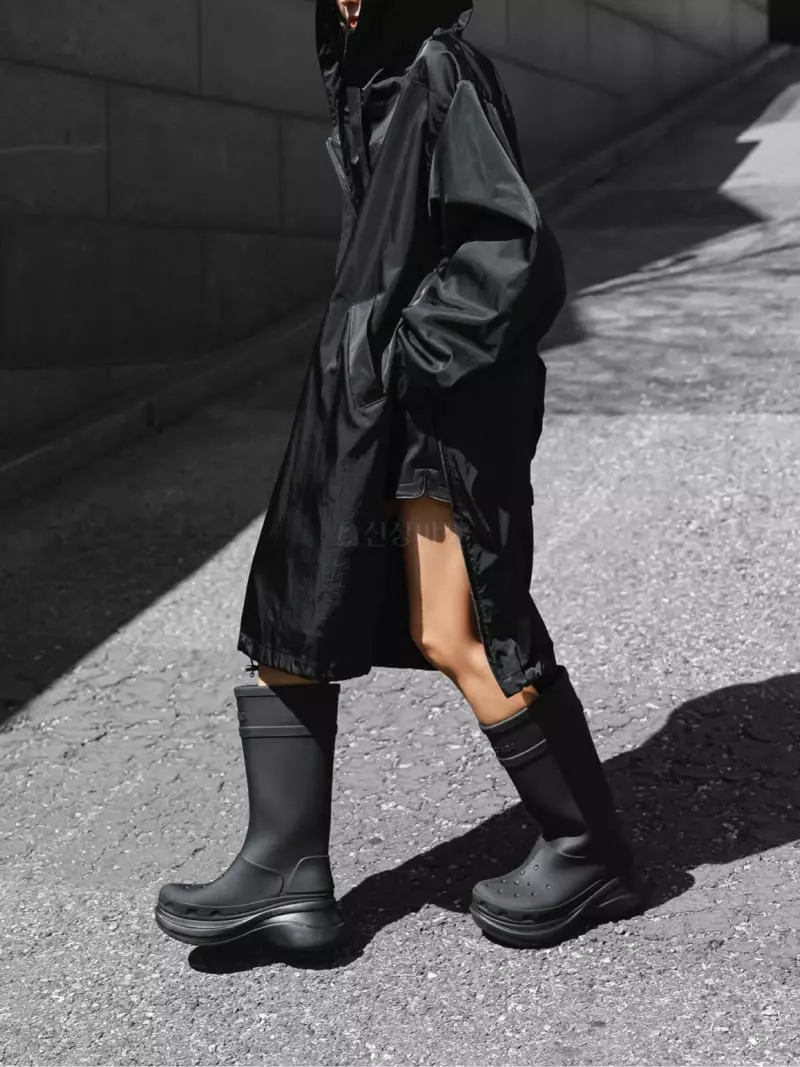 Paper Moon - Korean Women Fashion - #womensfashion - Leather Shorts - 4