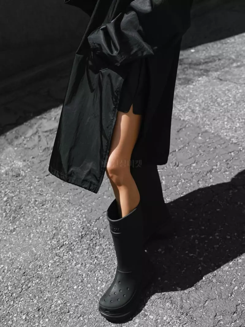 Paper Moon - Korean Women Fashion - #womensfashion - Leather Shorts - 3