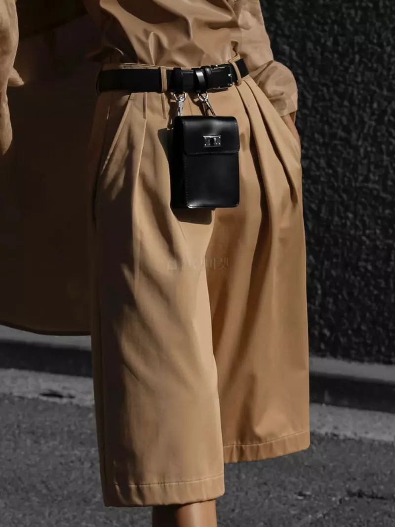 Paper Moon - Korean Women Fashion - #womensfashion - Twill Shorts - 3