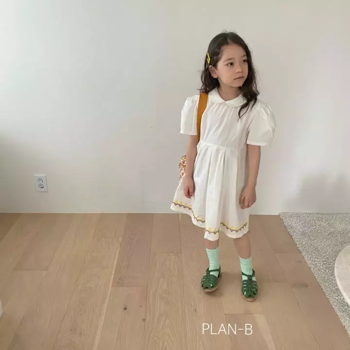 Plan B - Korean Children Fashion - #littlefashionista - Smooth Flower Embroidery One-piece - 9