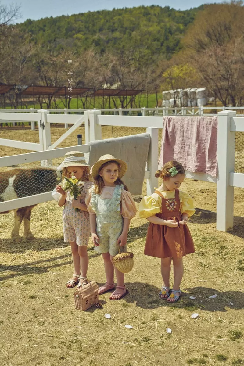 Pourenfant - Korean Children Fashion - #littlefashionista - Margaret Puff Blouse - 11