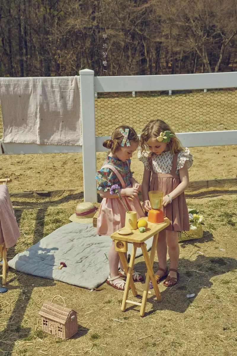 Pourenfant - Korean Children Fashion - #todddlerfashion - Lorelei Puff Blouse - 12