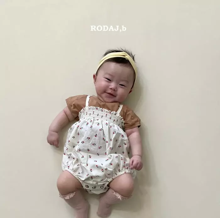 Roda J - Korean Baby Fashion - #babyoutfit - Smocked Bodysuit - 2