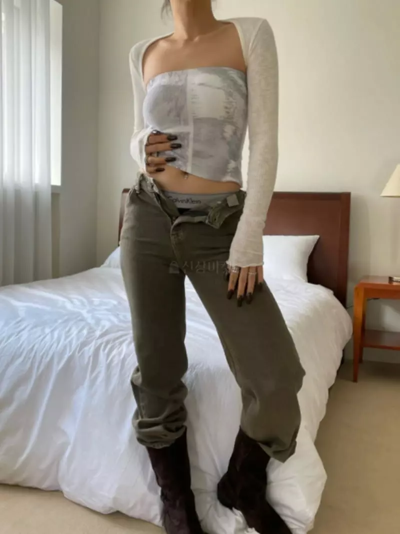 Sllow - Korean Women Fashion - #momslook - Pigment Jeans - 12