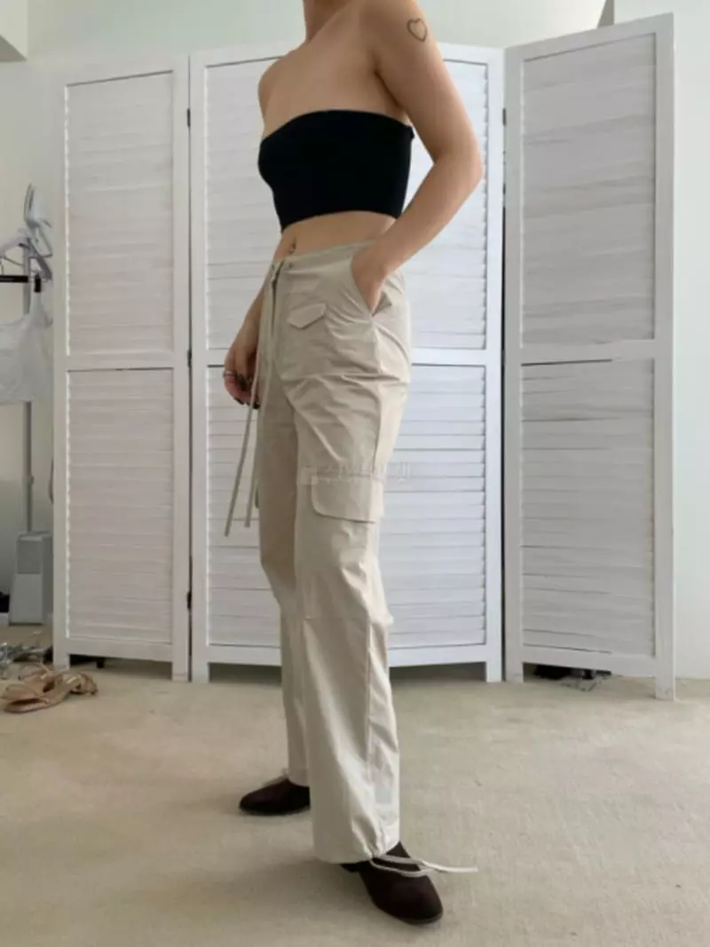 Sllow - Korean Women Fashion - #momslook - Pocket String Cargo Pants - 6