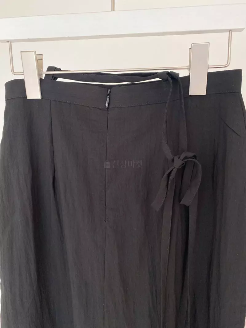 Sllow - Korean Women Fashion - #momslook - Strap Waist Mini Skirt