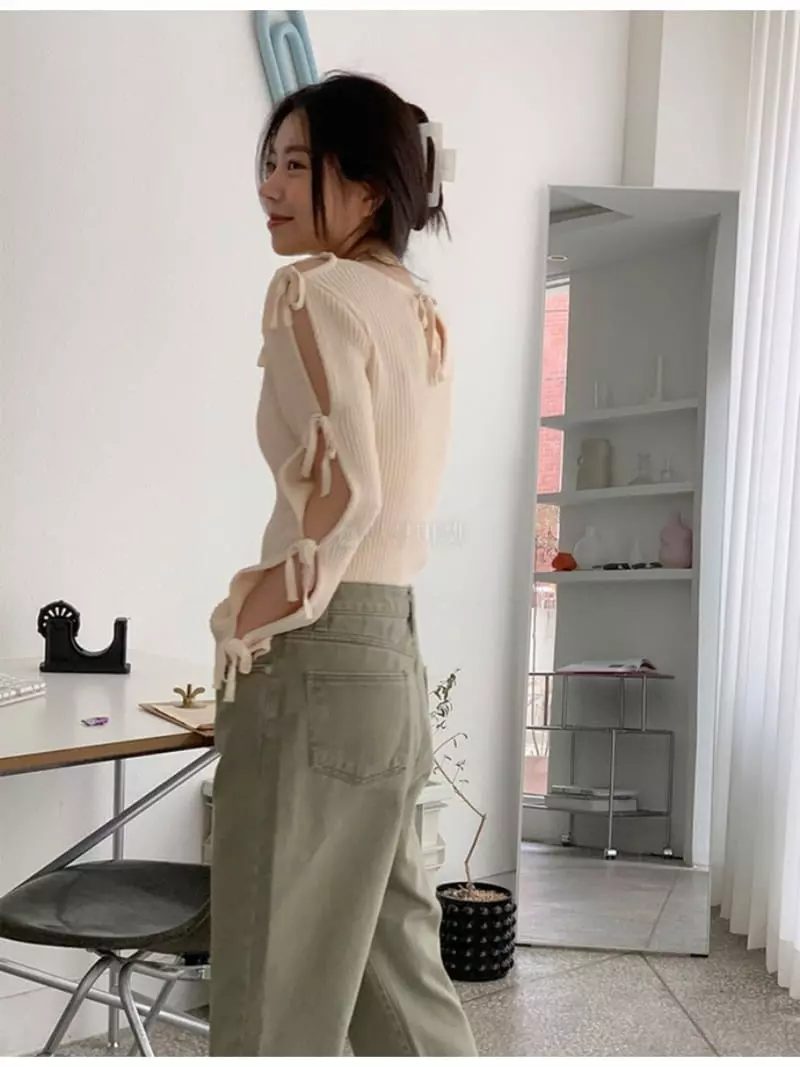 Sllow - Korean Women Fashion - #momslook - Ribbon Strap Slit Knit - 3