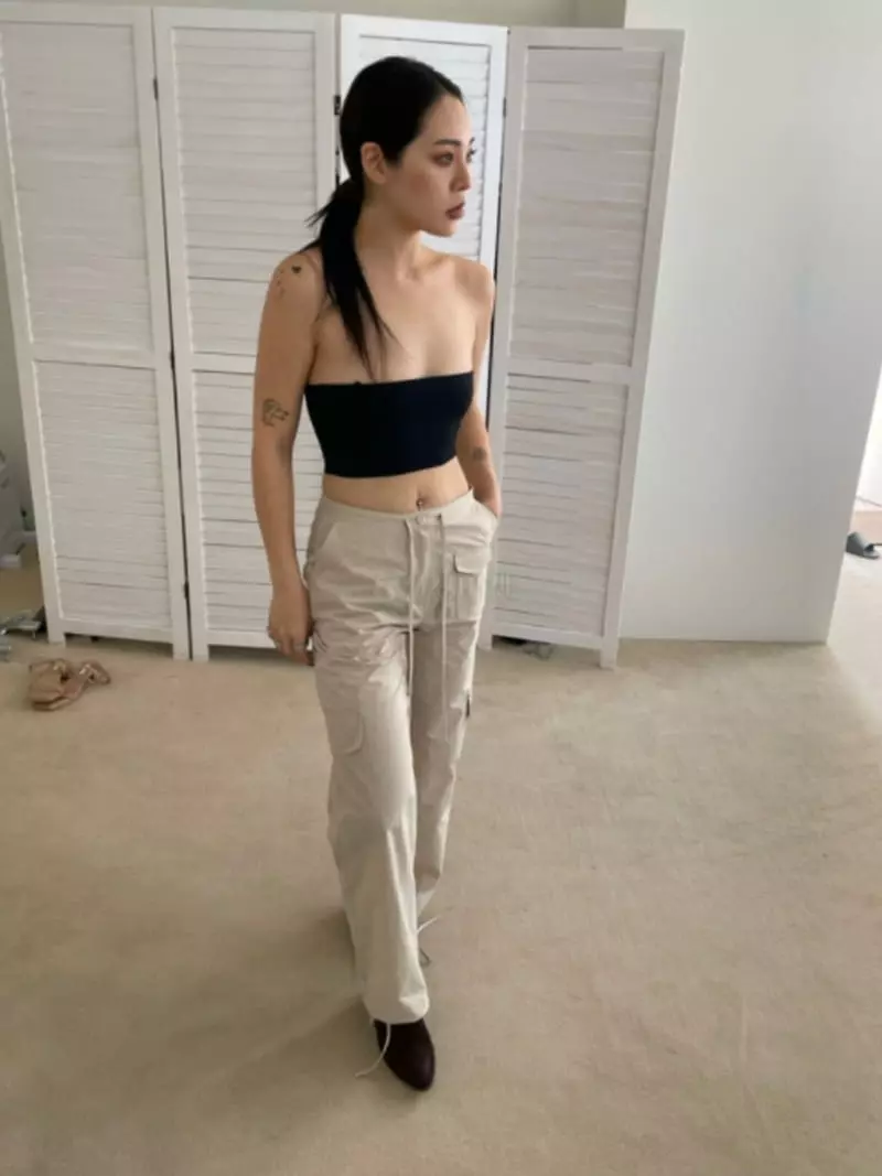 Sllow - Korean Women Fashion - #womensfashion - Pocket String Cargo Pants - 3