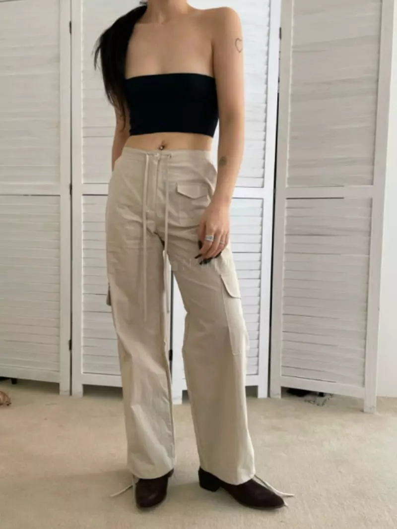 Sllow - Korean Women Fashion - #womensfashion - Pocket String Cargo Pants - 7