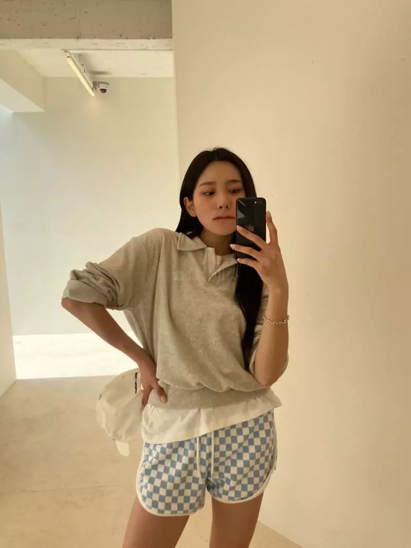 Sllow - Korean Women Fashion - #momslook - Terry Open Collar Tee - 4