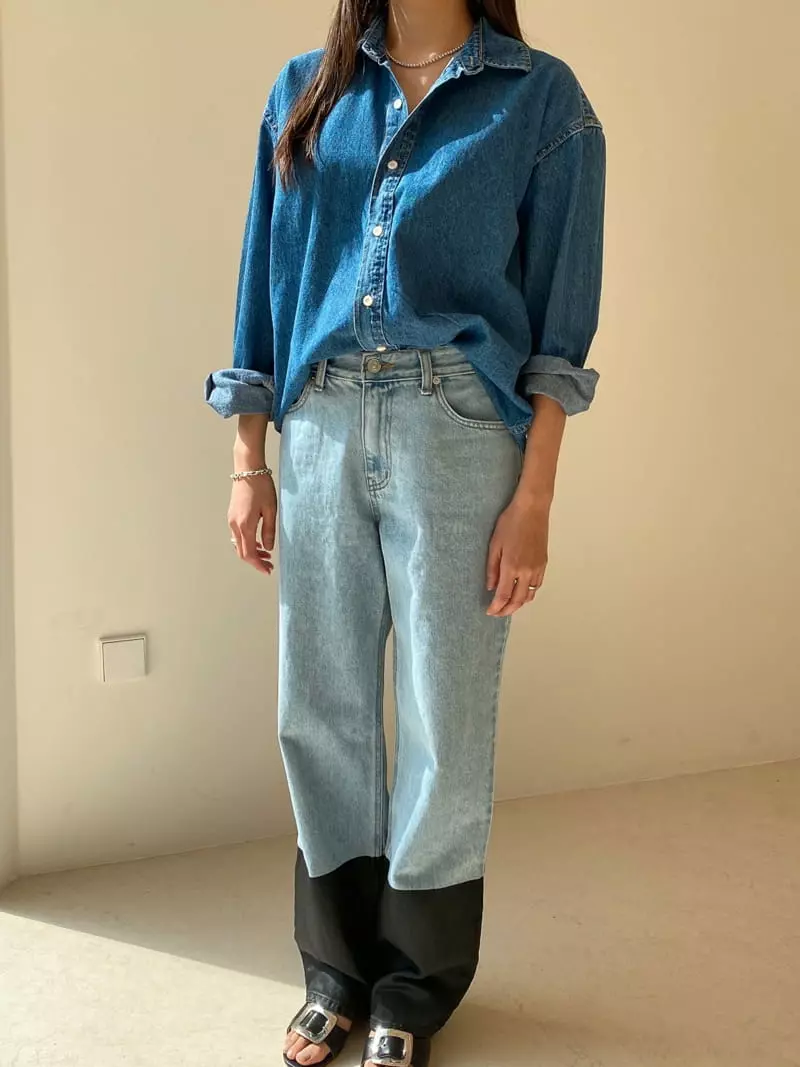 Sllow - Korean Women Fashion - #womensfashion - Carol Pade Denim Shirt