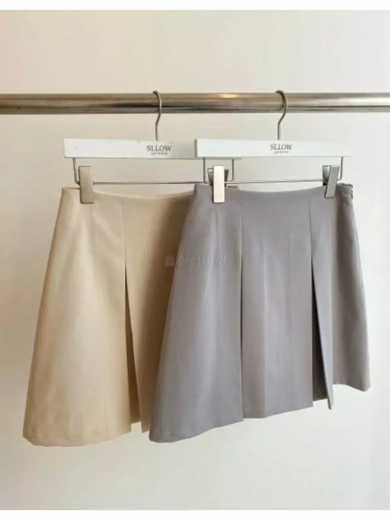 Sllow - Korean Women Fashion - #womensfashion - Gil More Soft Pleats Skirt - 2