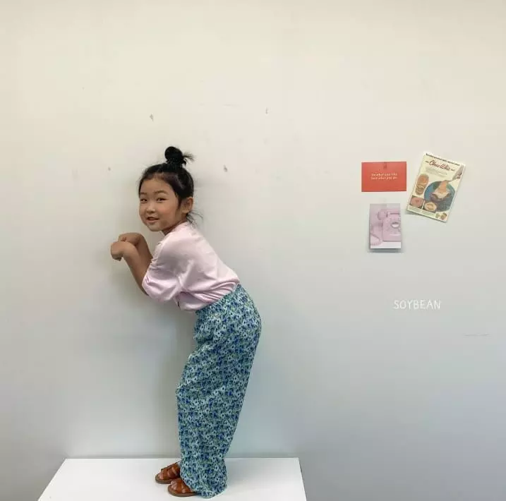 Soybean - Korean Children Fashion - #designkidswear - Fower Pleats Pants with Mom - 8
