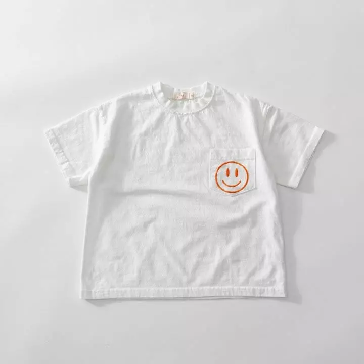 U & I - Korean Children Fashion - #kidsshorts - Pocket Smile Tee - 2
