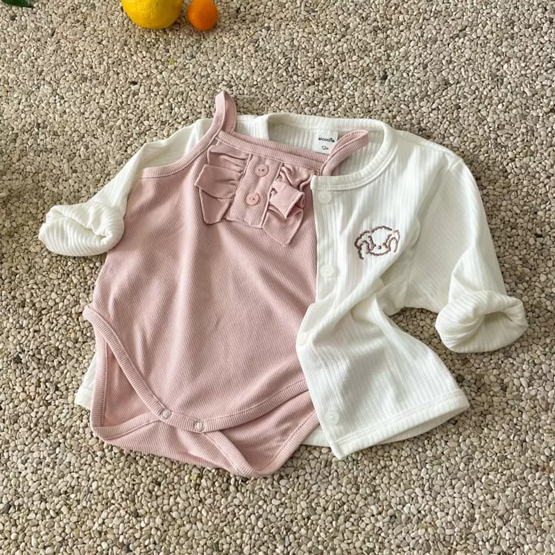 Woodie - Korean Baby Fashion - #babygirlfashion - Bebe Frill Bodysuit