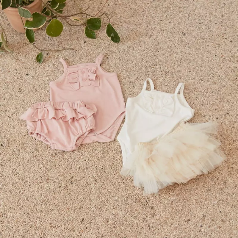 Woodie - Korean Baby Fashion - #babyoninstagram - Bebe Frill Bodysuit - 3