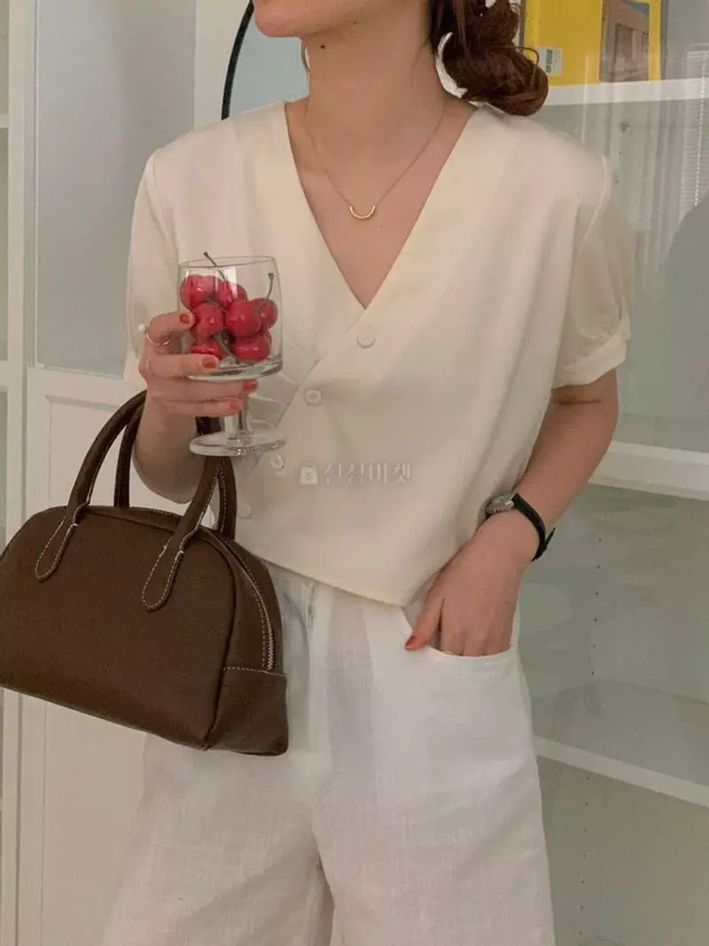 A-Me - Korean Women Fashion - #momslook - Hands Blouse - 7
