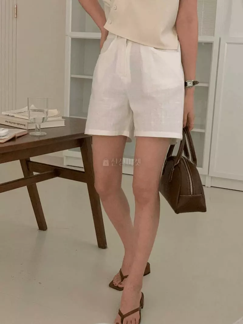 A-Me - Korean Women Fashion - #momslook - Linen Shorts - 5
