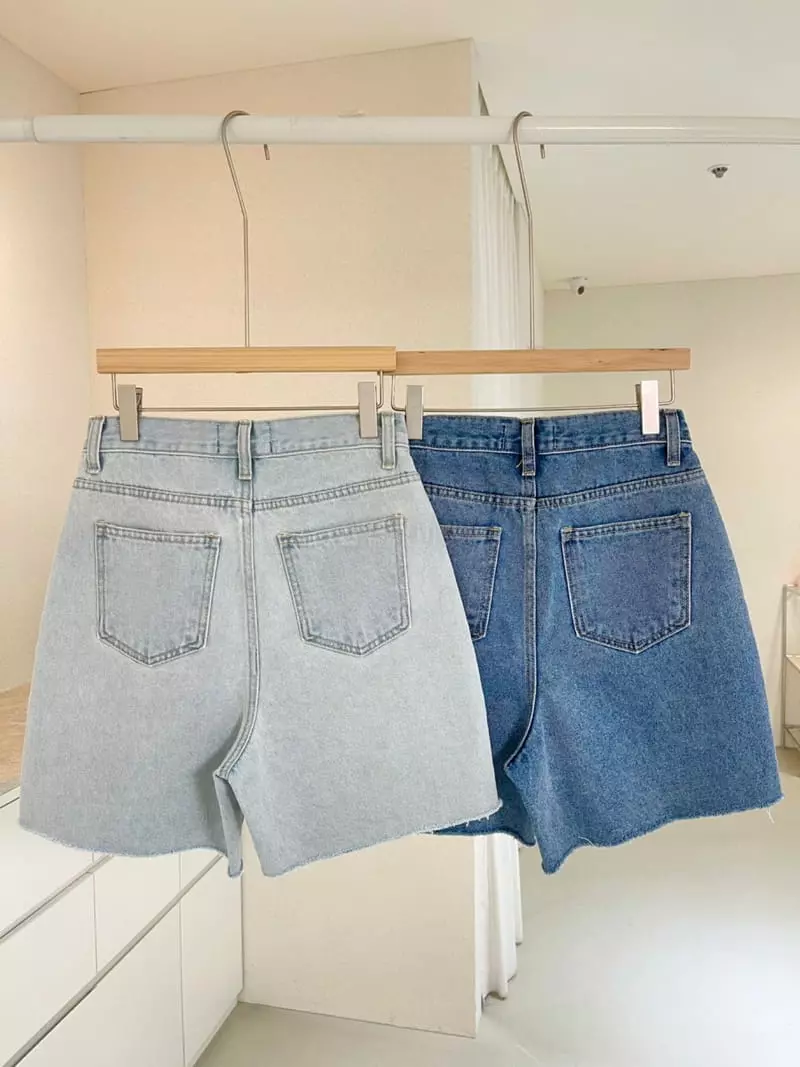 Ablering - Korean Women Fashion - #momslook - Dolz Denim Shorts