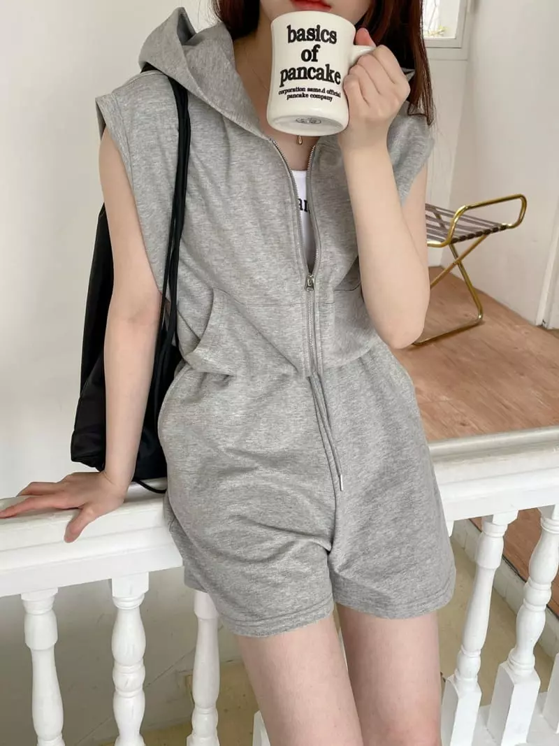 Ablering - Korean Women Fashion - #thelittlethings - Run Jumpsuit - 2