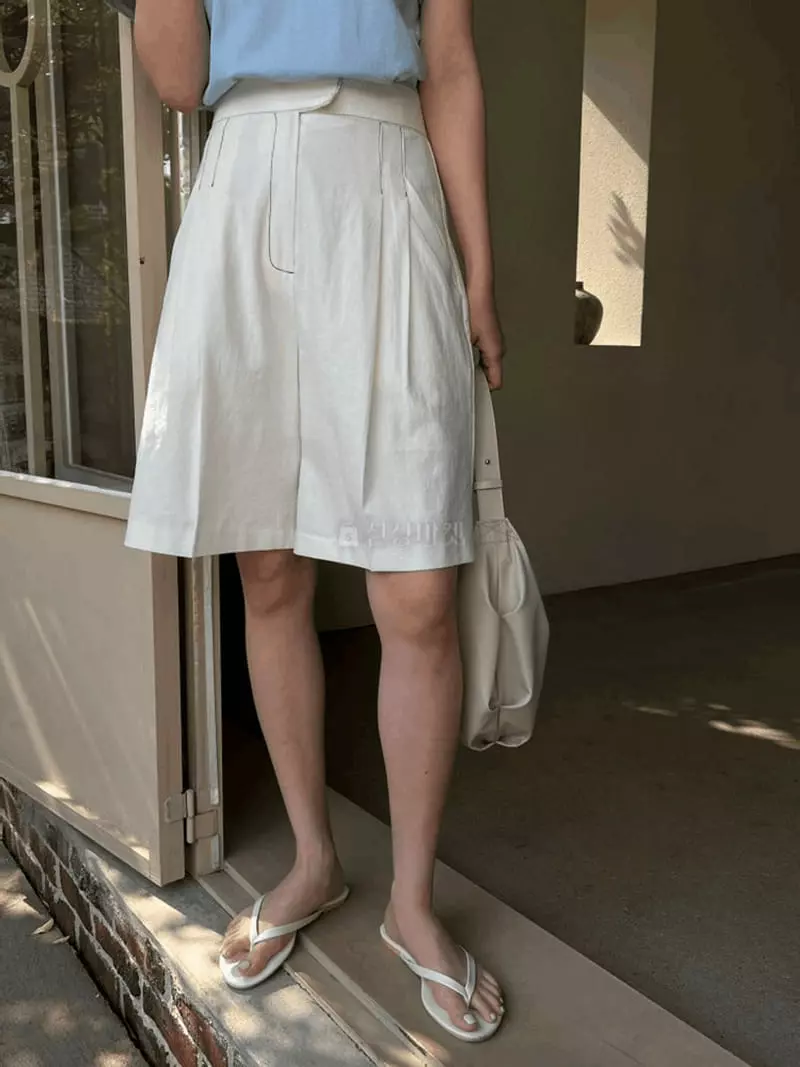 Alamode - Korean Women Fashion - #thatsdarling - Stitch Shorts - 7