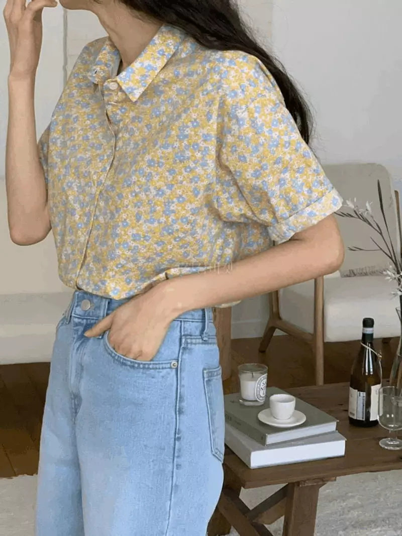 And More - Korean Women Fashion - #momslook - Flower Blouse
