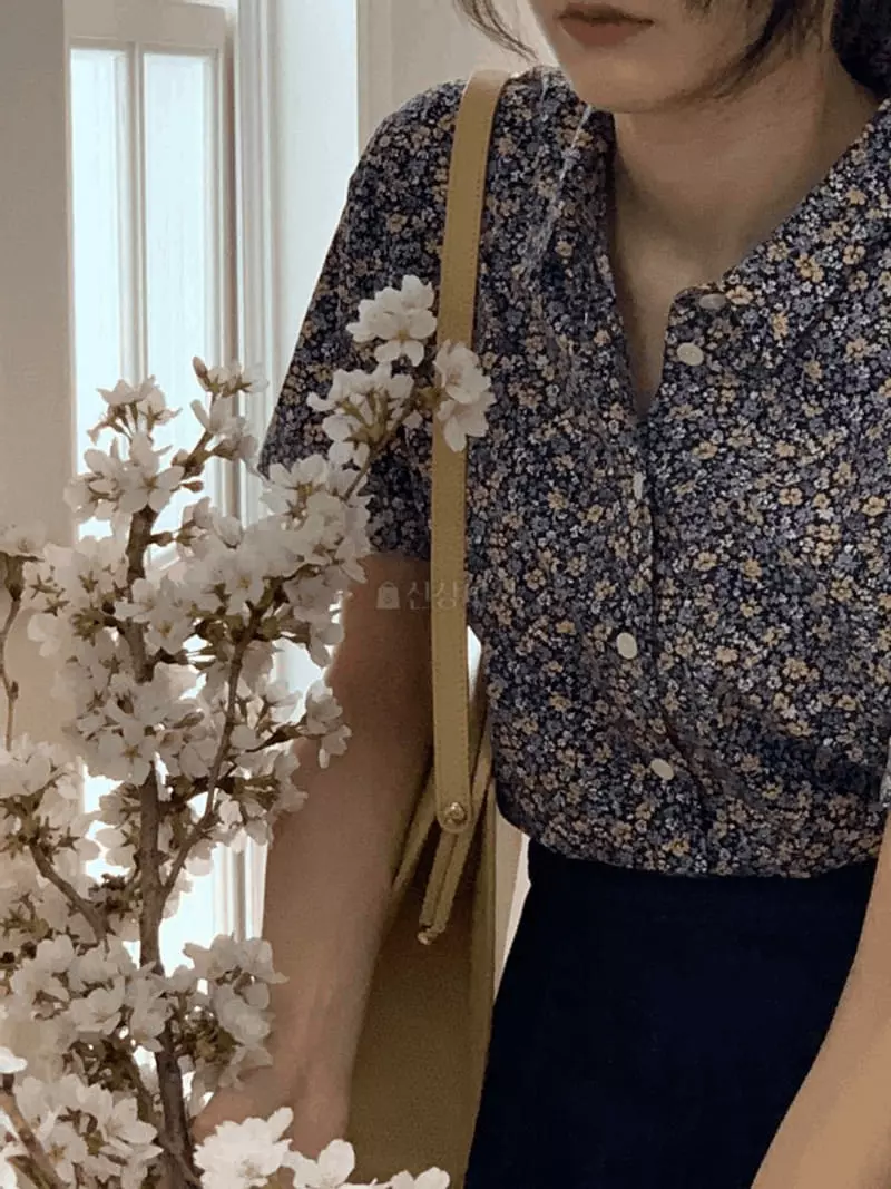 And More - Korean Women Fashion - #momslook - Flower Blouse - 3