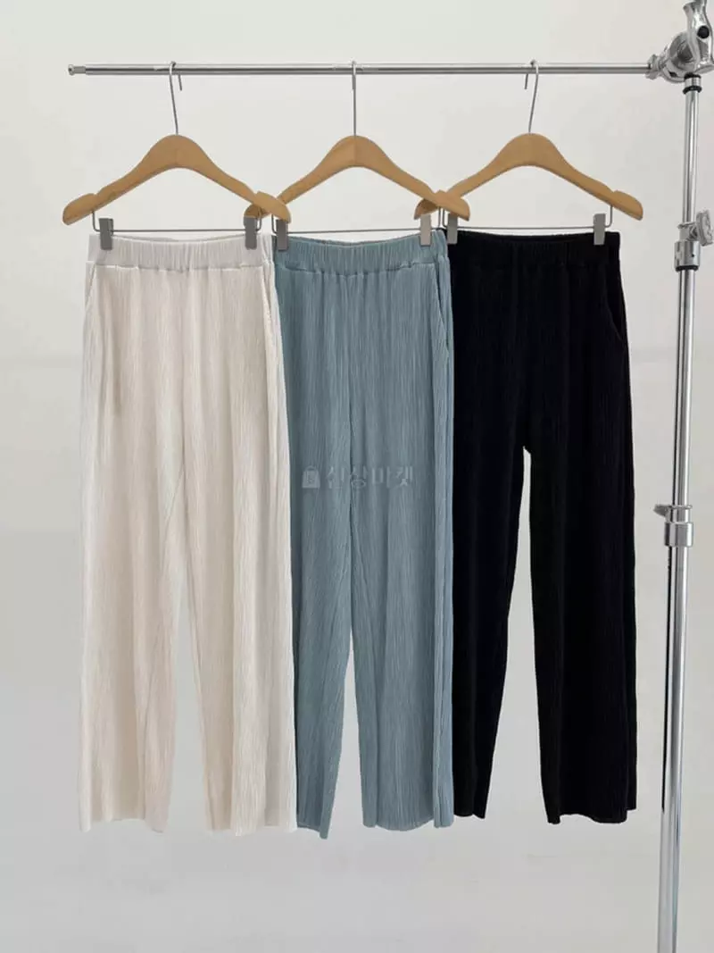 And More - Korean Women Fashion - #momslook - Pleats Pants - 4