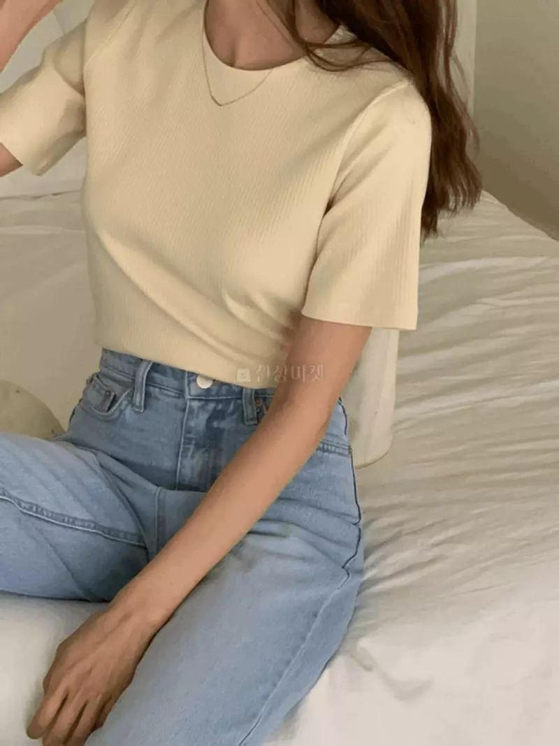 And More - Korean Women Fashion - #womensfashion - Slim Rib Tee