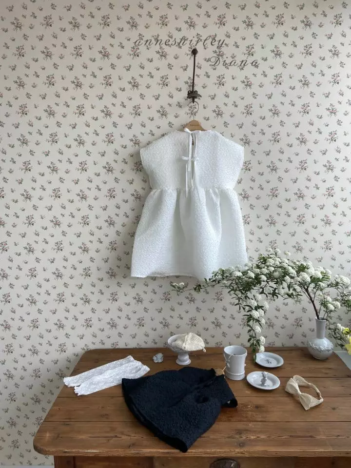 Anne Shirley - Korean Women Fashion - #momslook - Angel Blouse Mom