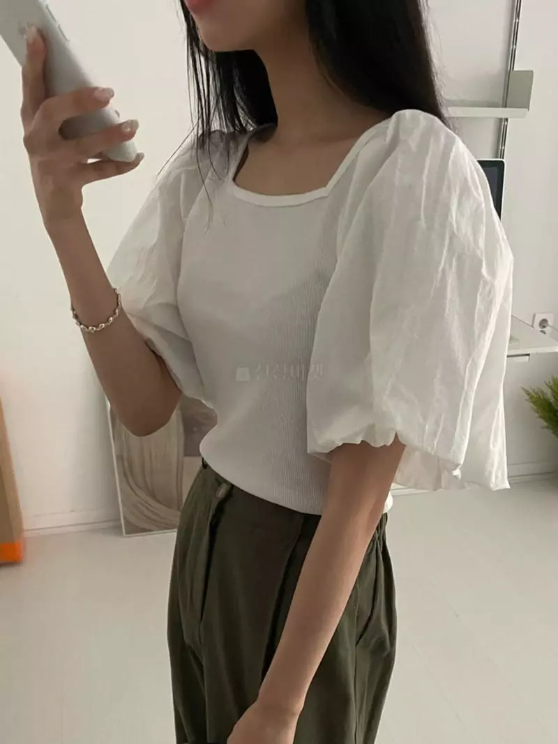 As Thought - Korean Women Fashion - #womensfashion - Tulip Puff Blouse - 4