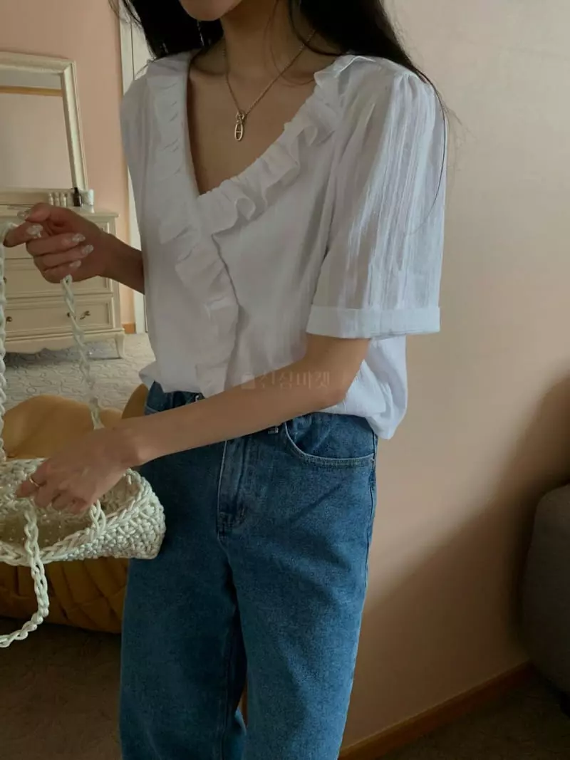 As Thought - Korean Women Fashion - #romanticstyle - Hey Frill Blouse