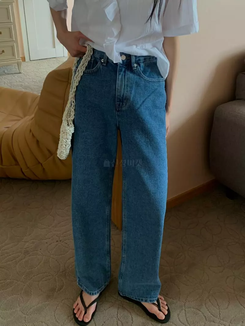 As Thought - Korean Women Fashion - #thelittlethings - High Blue Jeans