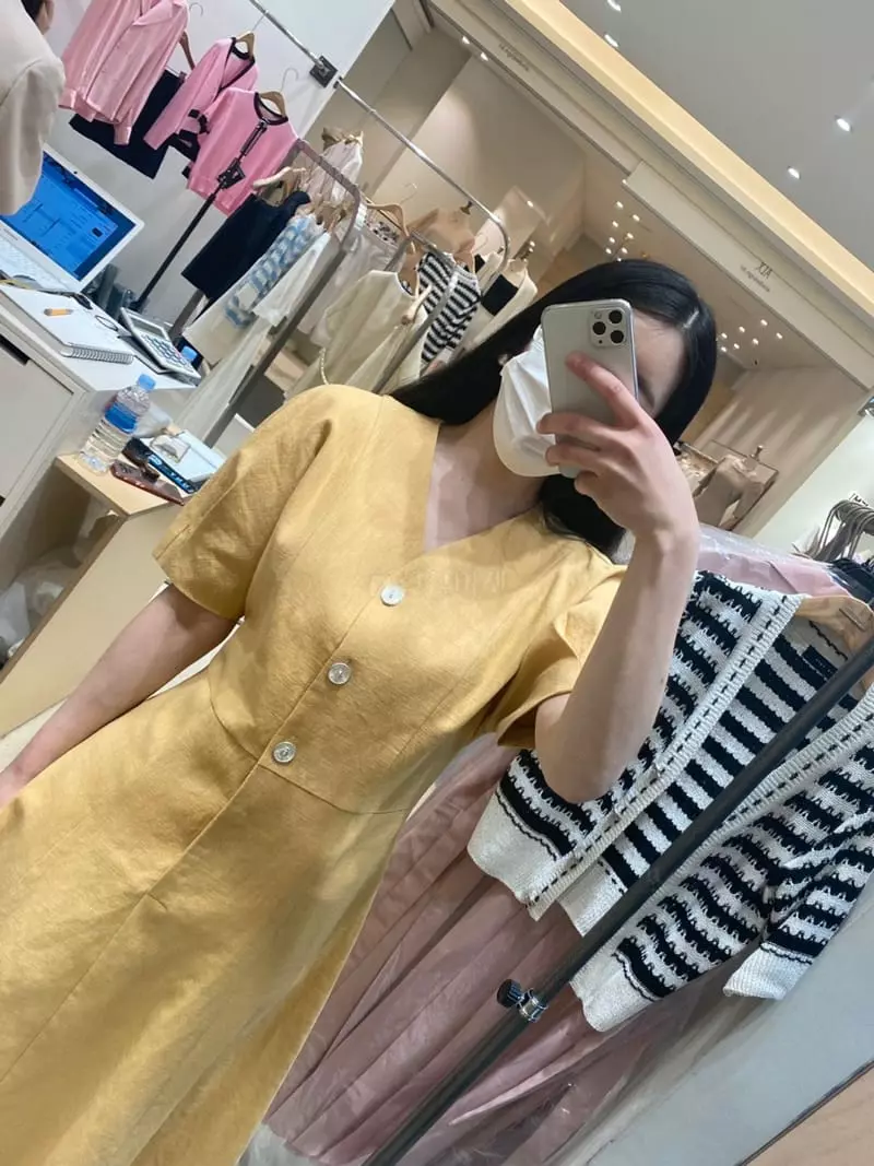 Ave29 - Korean Women Fashion - #momslook - V Neck Puff One-piece - 2
