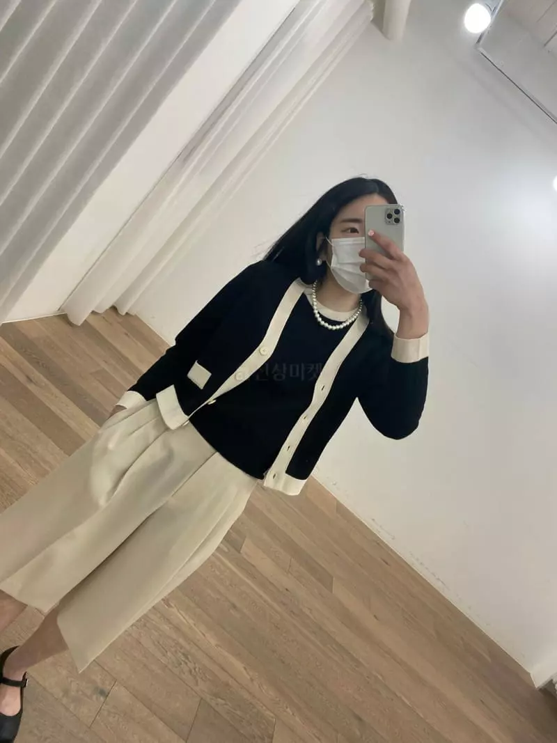 Ave29 - Korean Women Fashion - #momslook - Color V Cardigan - 8