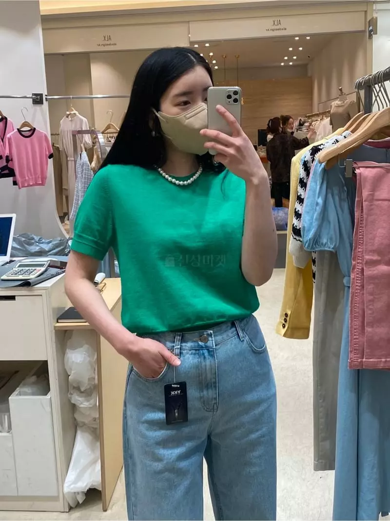 Ave29 - Korean Women Fashion - #restrostyle - Point Round Knit - 6