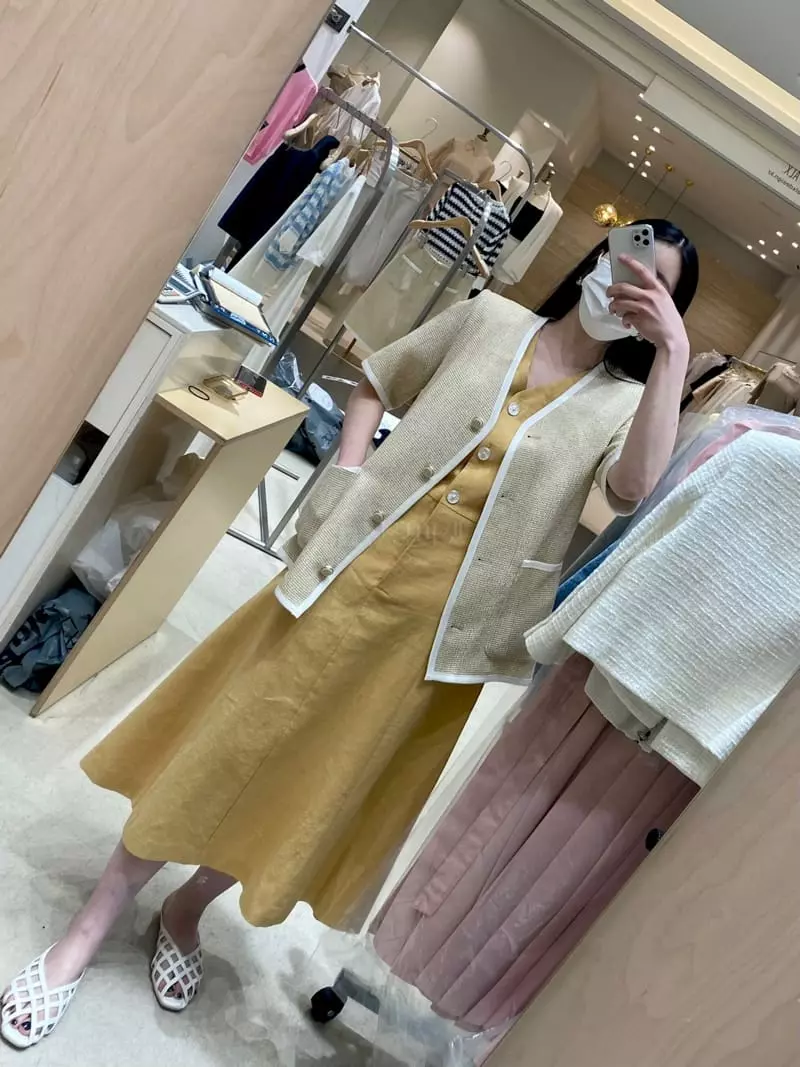 Ave29 - Korean Women Fashion - #momslook - Chain Belt Jacket - 4