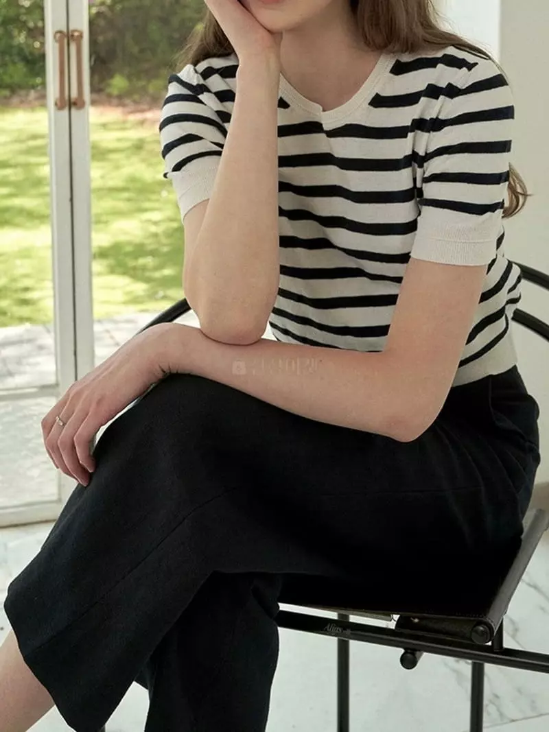 Ave29 - Korean Women Fashion - #womensfashion - Point Round Knit - 2