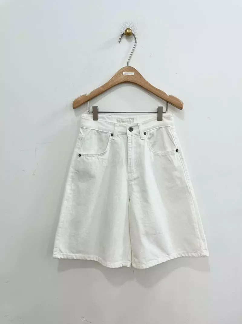 Ave29 - Korean Women Fashion - #womensfashion - Row White Half Shorts - 8
