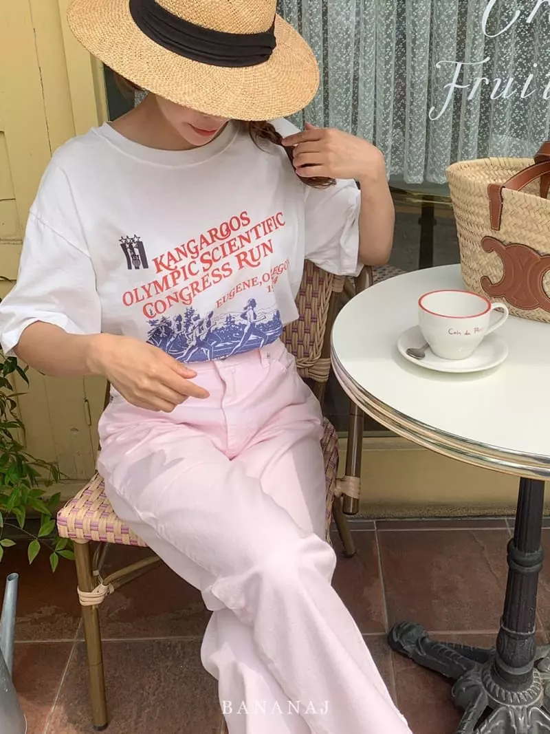 Banana J - Korean Women Fashion - #momslook - Mom Run Box Tee - 3