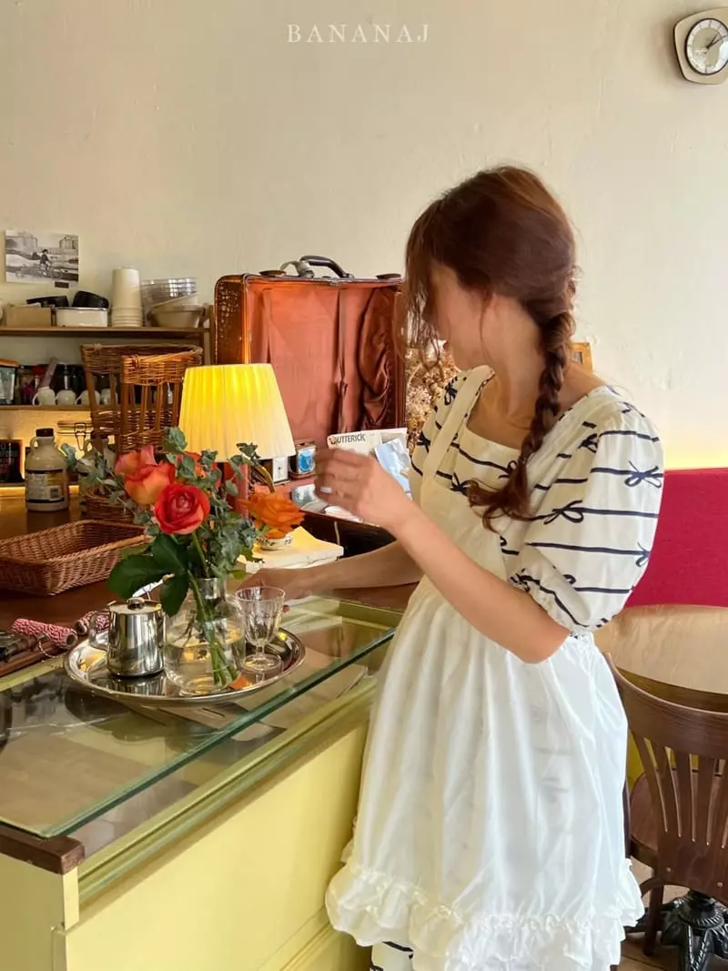 Banana J - Korean Women Fashion - #momslook - Mom Hydi Apron - 3