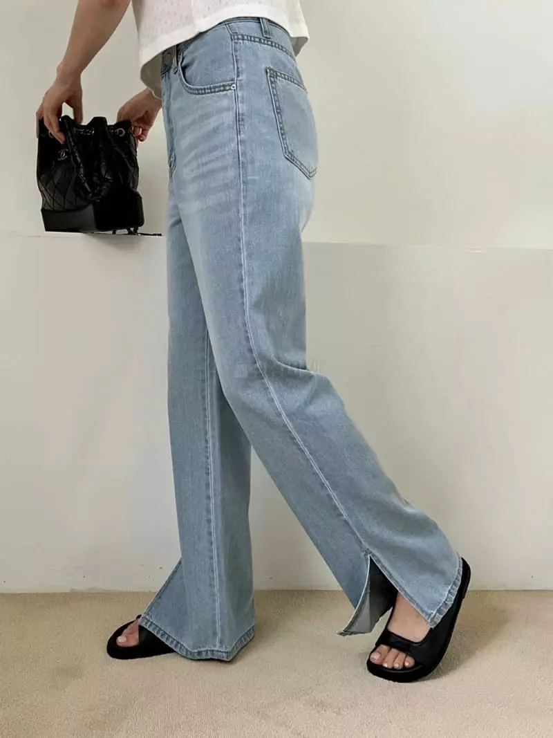 Binus - Korean Women Fashion - #thelittlethings - Slit Jeans
