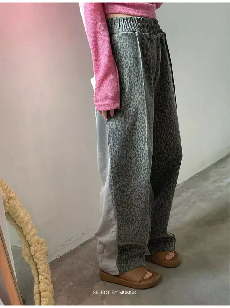 Buckle - Korean Women Fashion - #womensfashion - Leopard Pants - 4