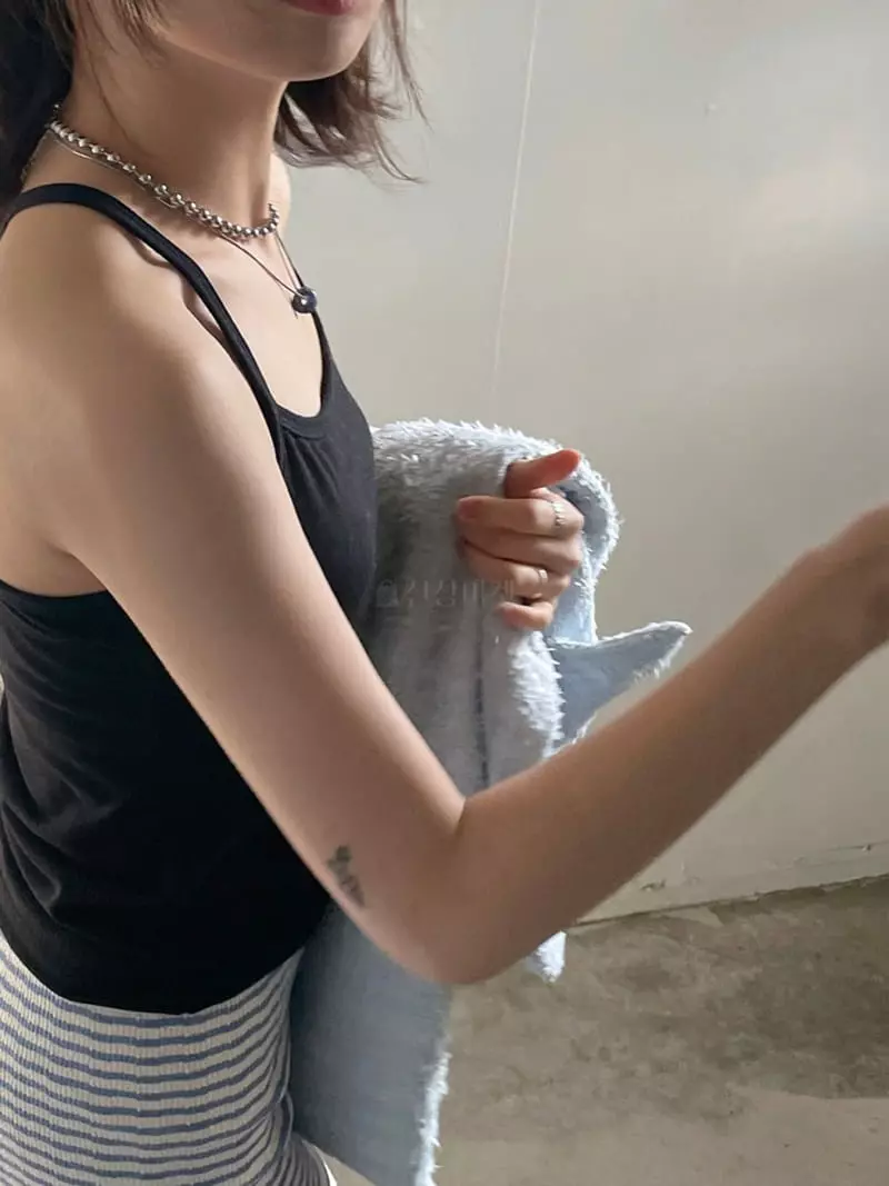 Buckle - Korean Women Fashion - #womensfashion - X String Sleeveless - 2