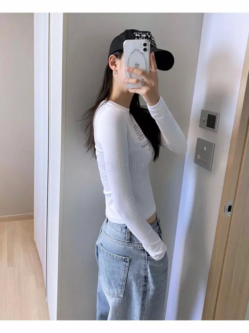 Buckle - Korean Women Fashion - #womensfashion - Labom Tee - 2